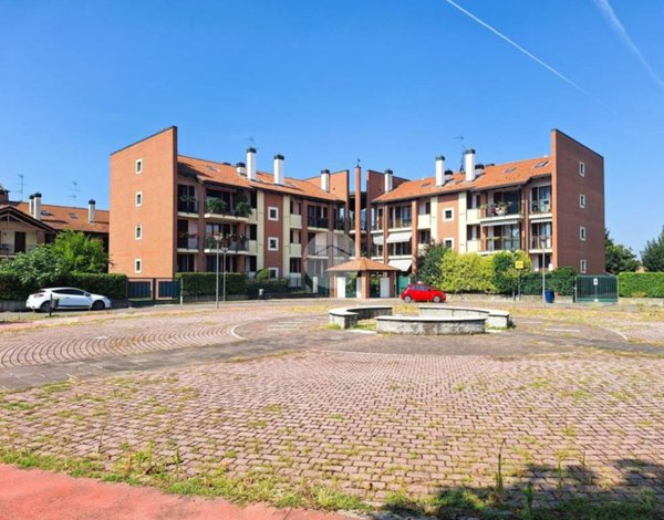 appartamento in vendita a Marcallo con Casone