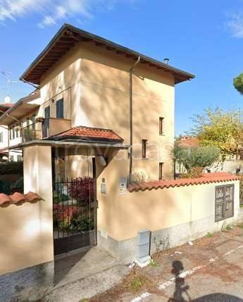 appartamento in vendita a Marcallo con Casone in zona Marcallo