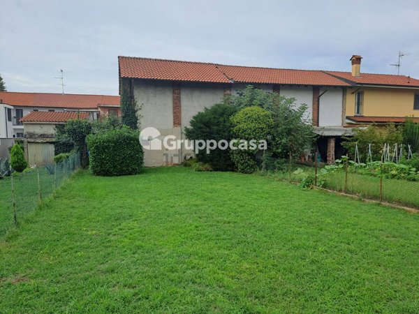 appartamento in vendita a Marcallo con Casone