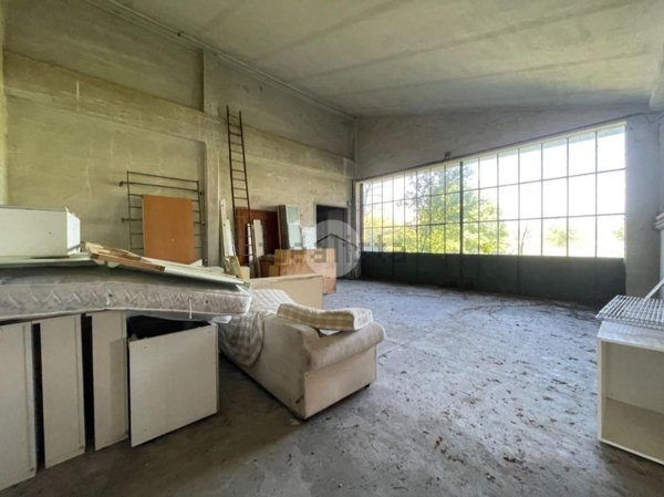 capannone in vendita a Marcallo con Casone