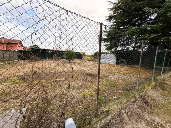 terreno edificabile in vendita a Marcallo con Casone in zona Casone
