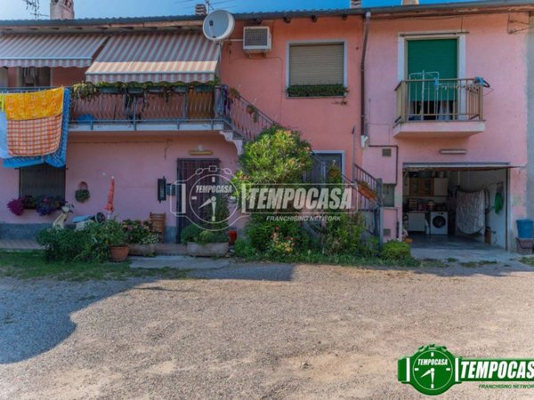 casa indipendente in vendita a Marcallo con Casone in zona Casone