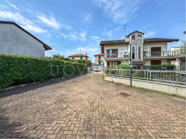 appartamento in vendita a Marcallo con Casone in zona Marcallo