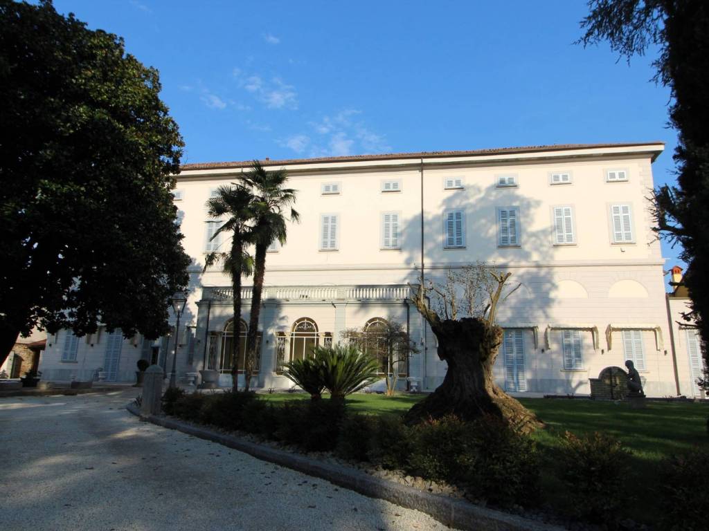 villa in vendita a Marcallo con Casone in zona Marcallo