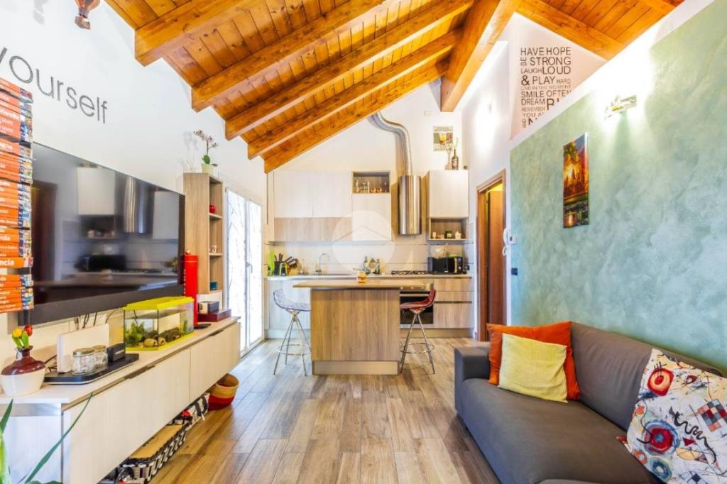 appartamento in vendita a Marcallo con Casone in zona Marcallo