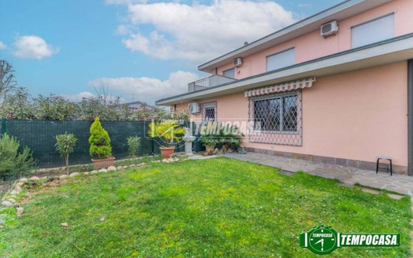 appartamento in vendita a Marcallo con Casone in zona Marcallo