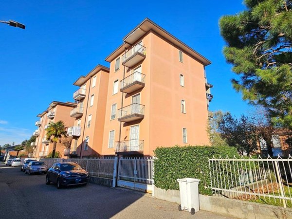 appartamento in vendita a Marcallo con Casone in zona Marcallo