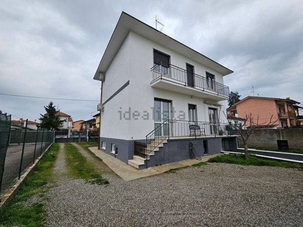 casa indipendente in vendita a Marcallo con Casone