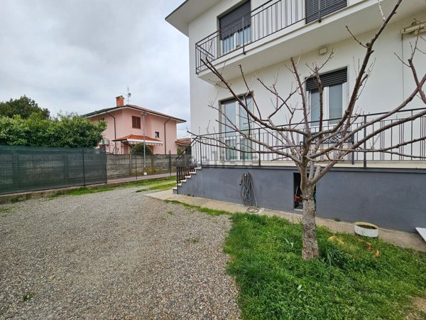 casa indipendente in vendita a Marcallo con Casone