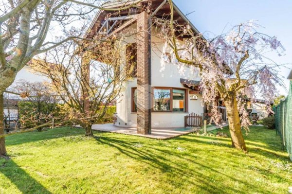 casa indipendente in vendita a Marcallo con Casone in zona Marcallo