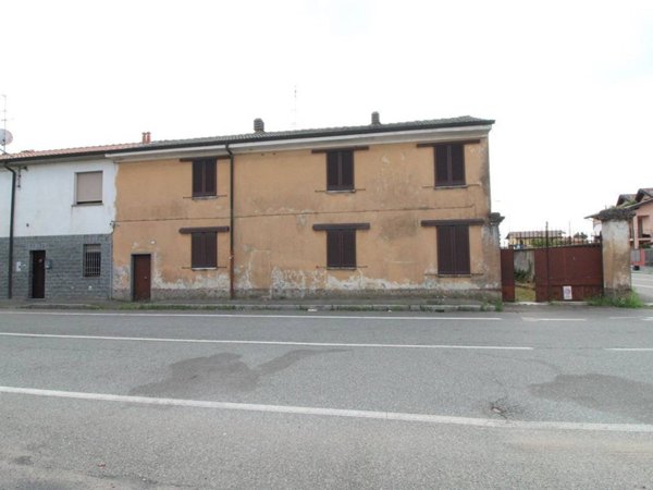 casa indipendente in vendita a Marcallo con Casone in zona Marcallo