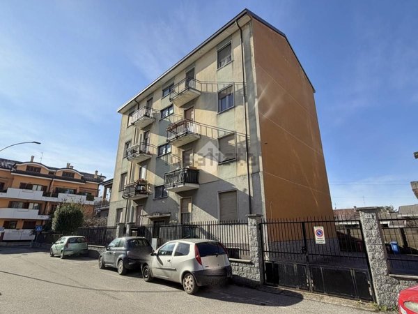 appartamento in vendita a Marcallo con Casone