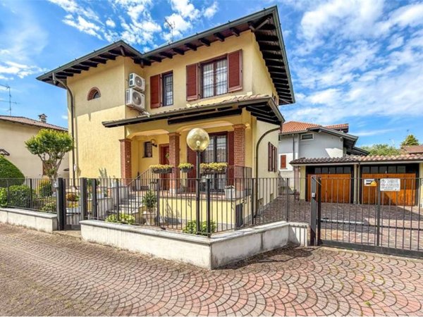 casa indipendente in vendita a Marcallo con Casone in zona Marcallo