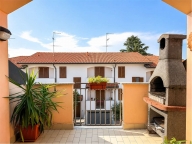 casa indipendente in vendita a Marcallo con Casone