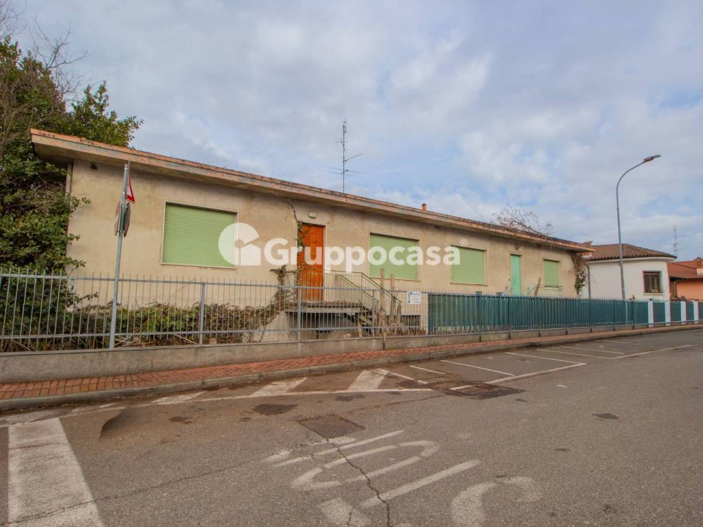 intera palazzina in vendita a Marcallo con Casone in zona Marcallo