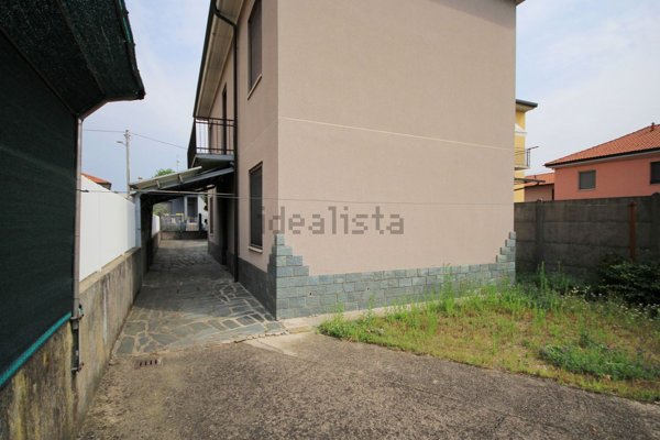 casa indipendente in vendita a Marcallo con Casone in zona Marcallo