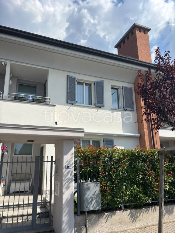 casa indipendente in vendita a Marcallo con Casone in zona Marcallo