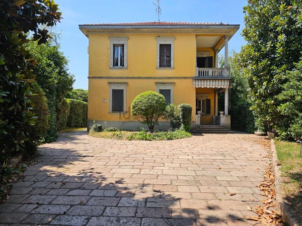 casa indipendente in vendita a Marcallo con Casone in zona Marcallo