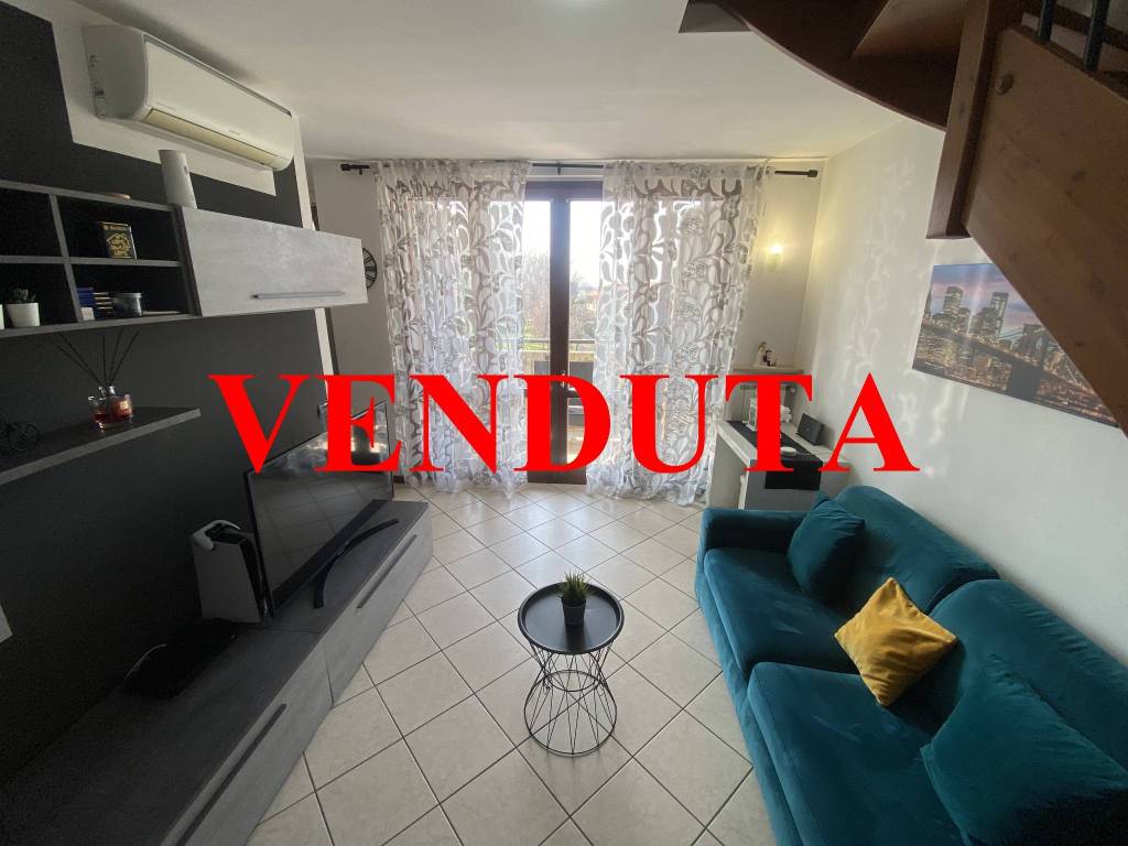appartamento in vendita a Masate