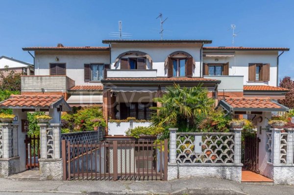 casa indipendente in vendita a Masate