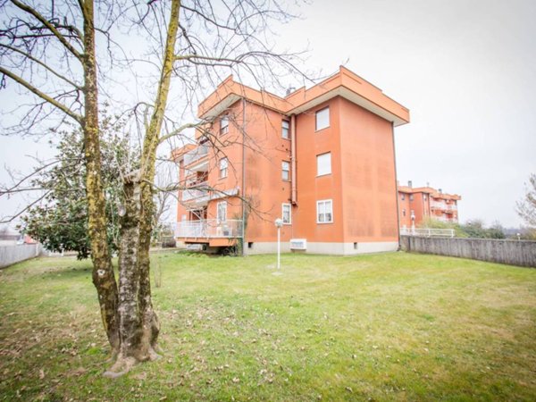 appartamento in vendita a Masate