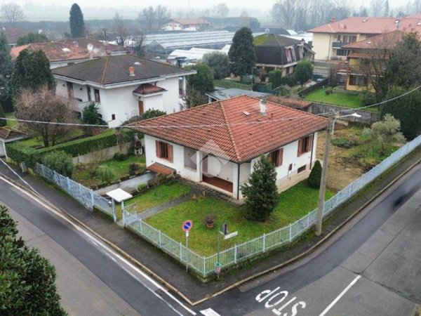 casa indipendente in vendita a Masate