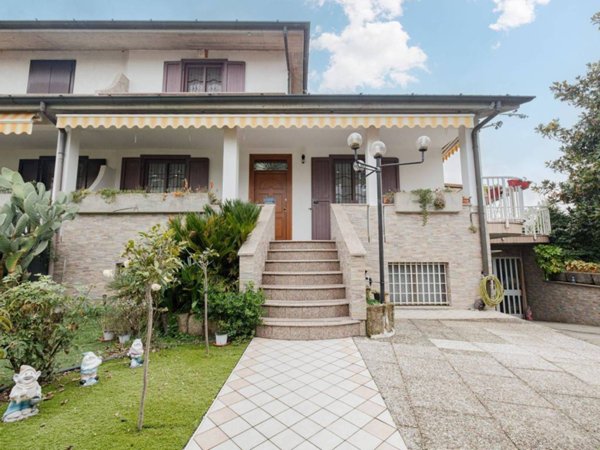 casa indipendente in vendita a Masate