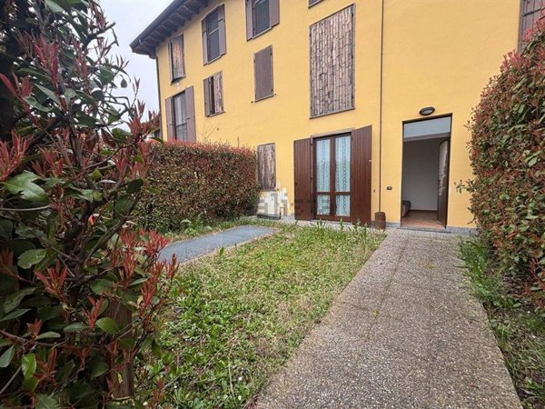 appartamento in vendita a Masate