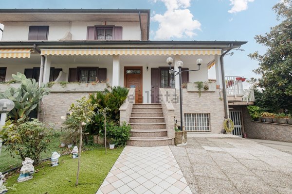 casa indipendente in vendita a Masate