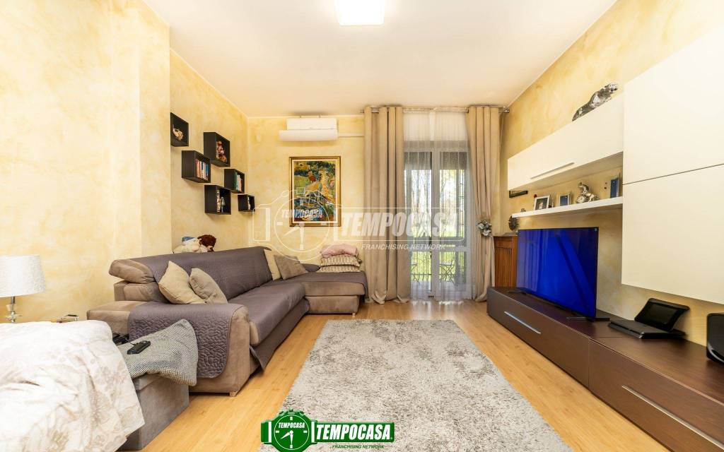 appartamento in vendita a Masate