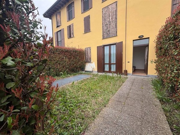 appartamento in vendita a Masate