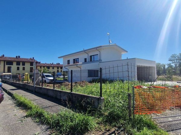 casa indipendente in vendita a Masate