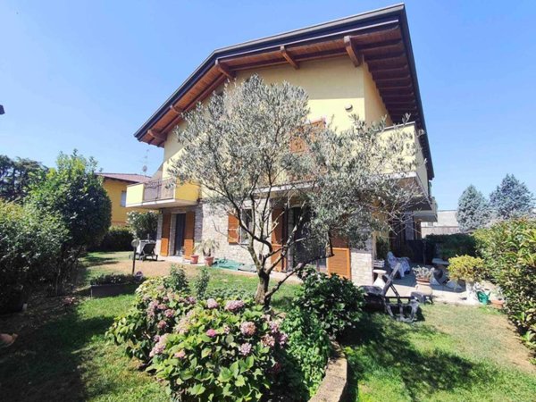 appartamento in vendita a Masate