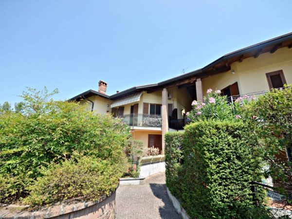 appartamento in vendita a Masate