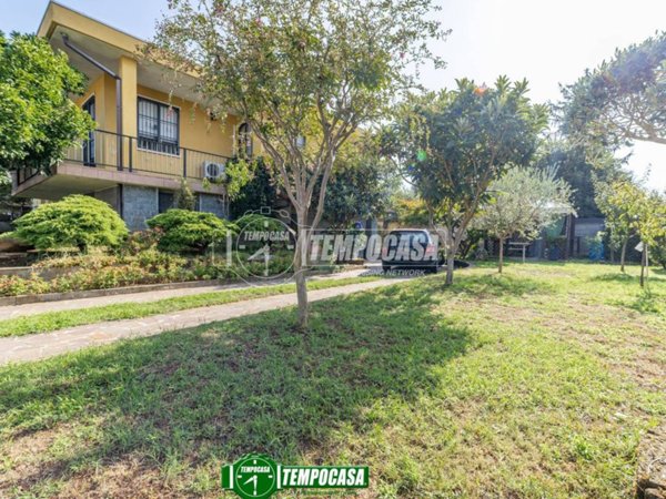 casa indipendente in vendita a Masate