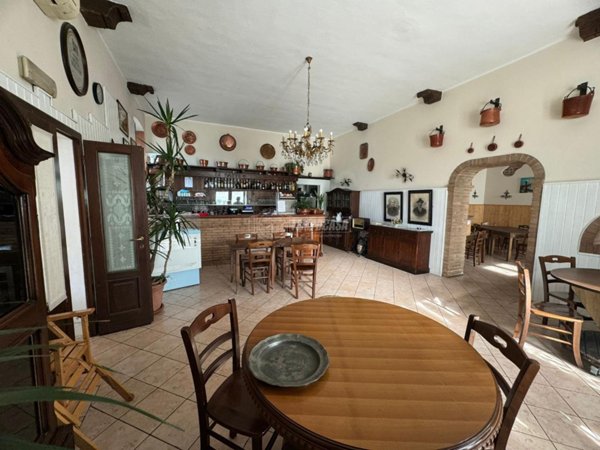 casale in vendita a Mediglia