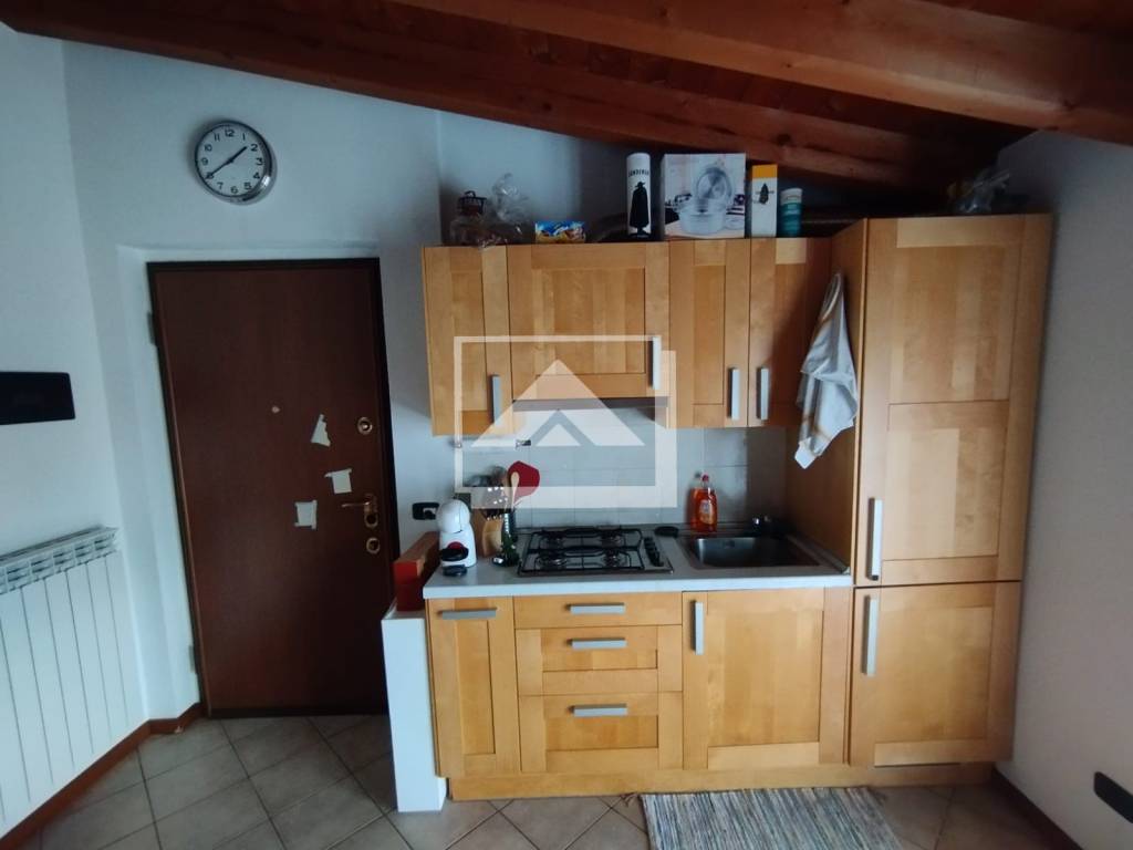 appartamento in vendita a Mediglia in zona Bustighera