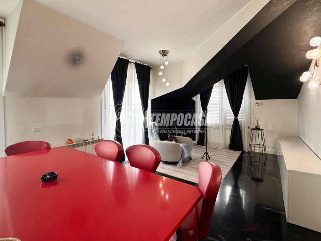 appartamento in vendita a Mediglia in zona Mombretto