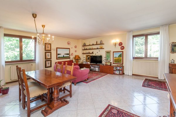 casa indipendente in vendita a Mediglia