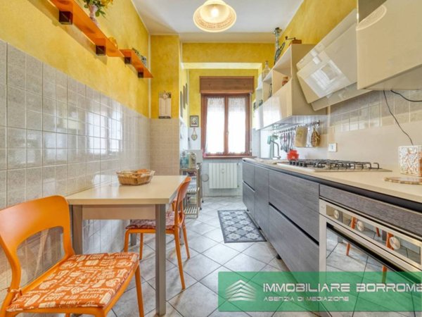 appartamento in vendita a Mediglia in zona Robbiano