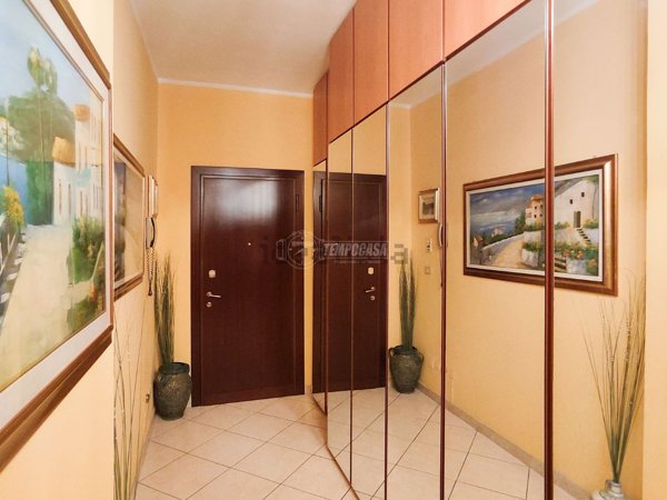 appartamento in vendita a Mediglia in zona Robbiano