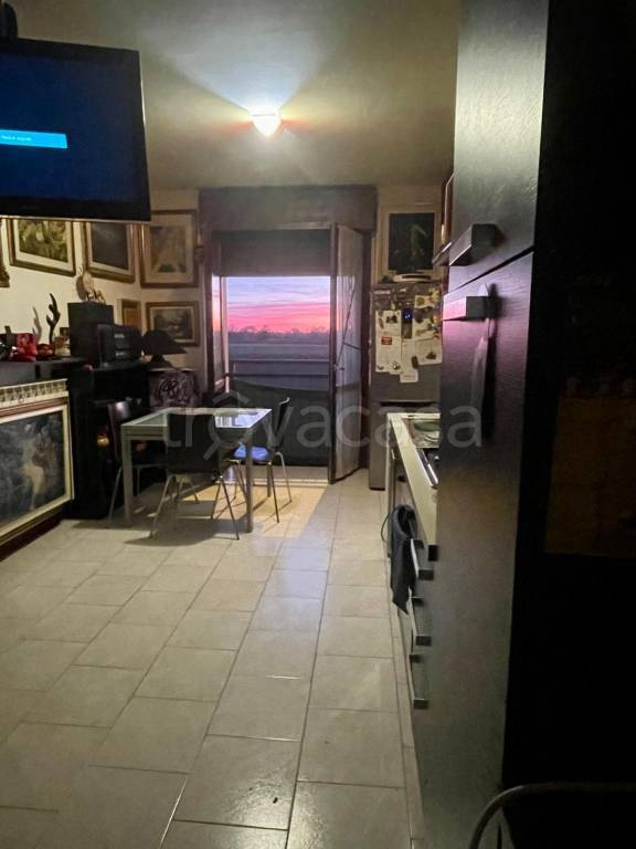 appartamento in vendita a Mediglia in zona Mombretto