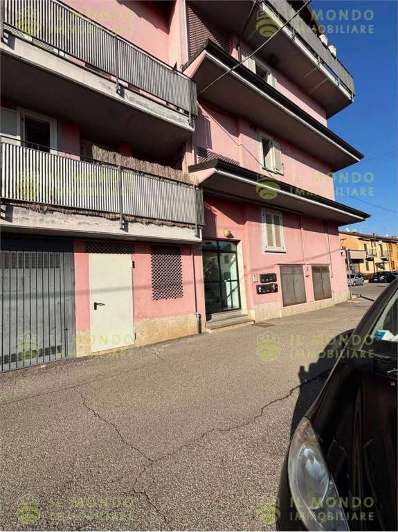 appartamento in vendita a Mediglia in zona Triginto