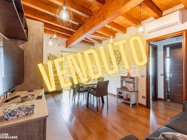 appartamento in vendita a Mediglia in zona Triginto