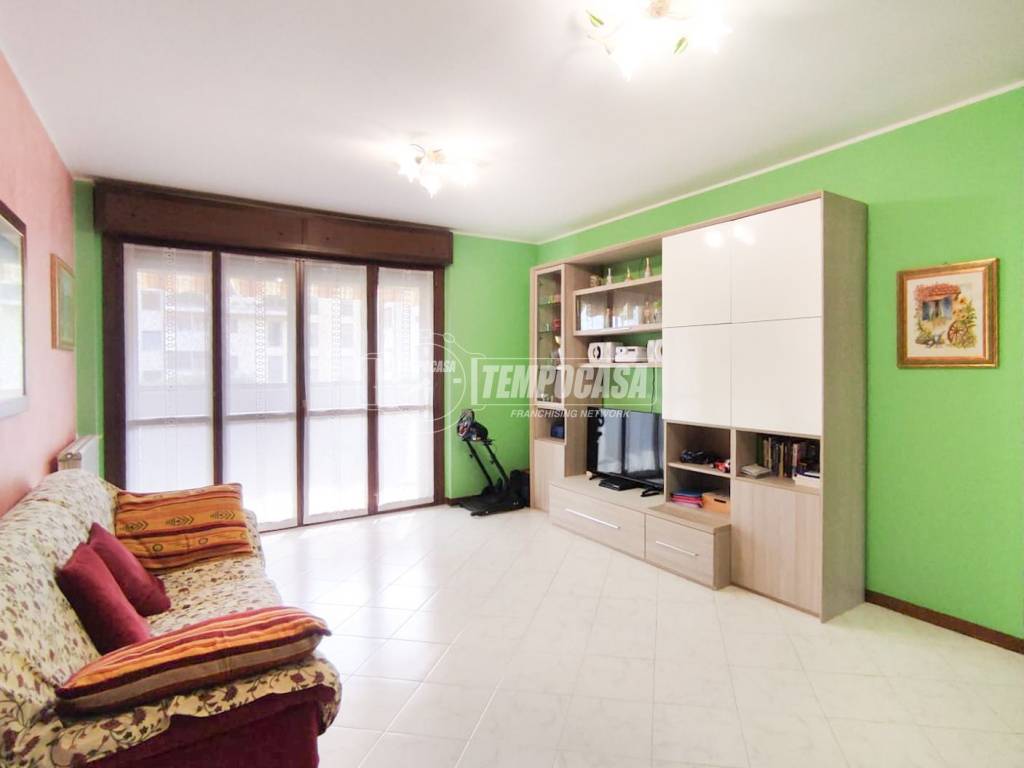 appartamento in vendita a Mediglia in zona Bettolino