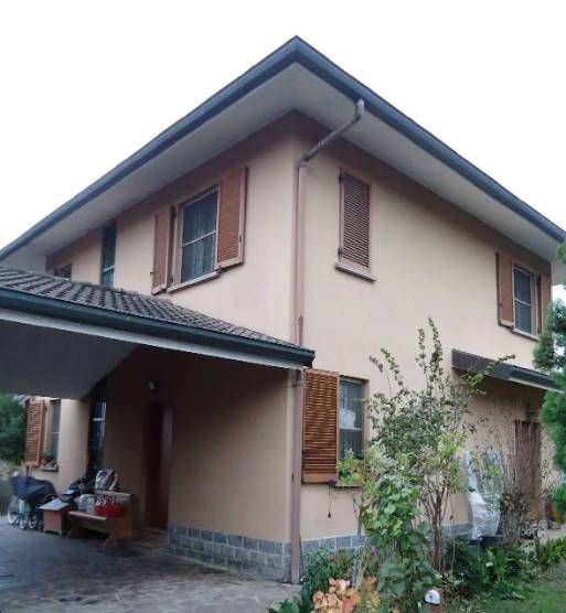 casa indipendente in vendita a Mediglia