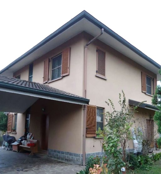 casa indipendente in vendita a Mediglia