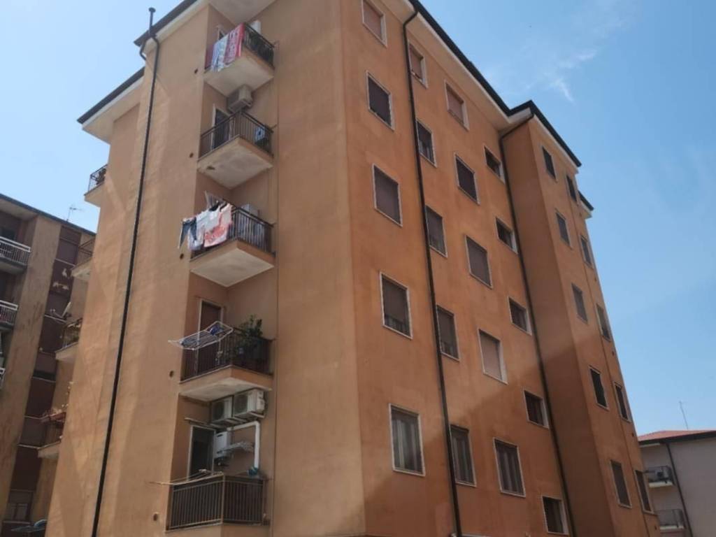 appartamento in vendita a Mediglia in zona Robbiano