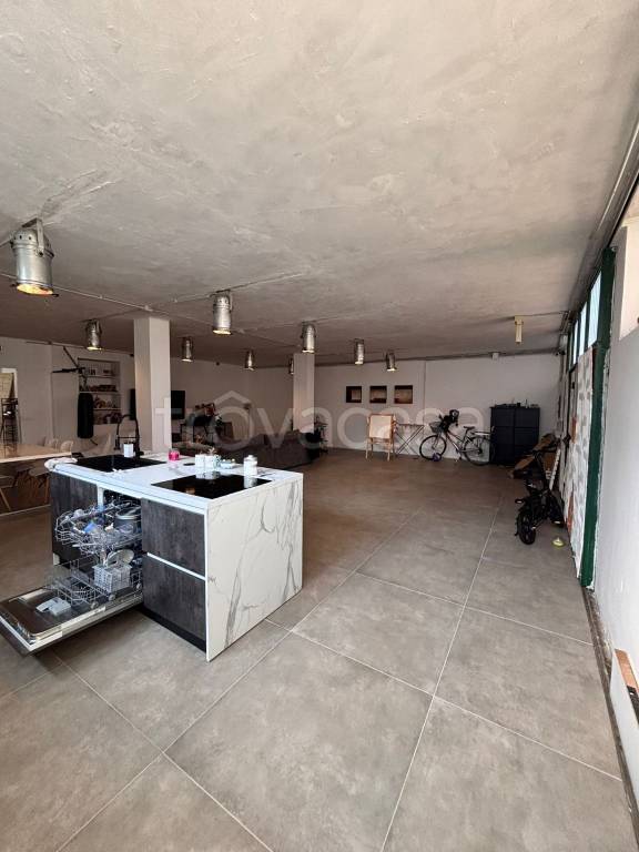 appartamento in vendita a Mediglia in zona Robbiano