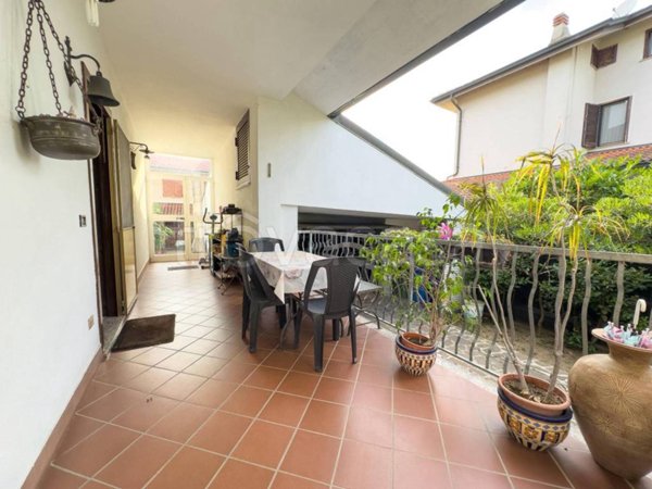 casa indipendente in vendita a Mediglia